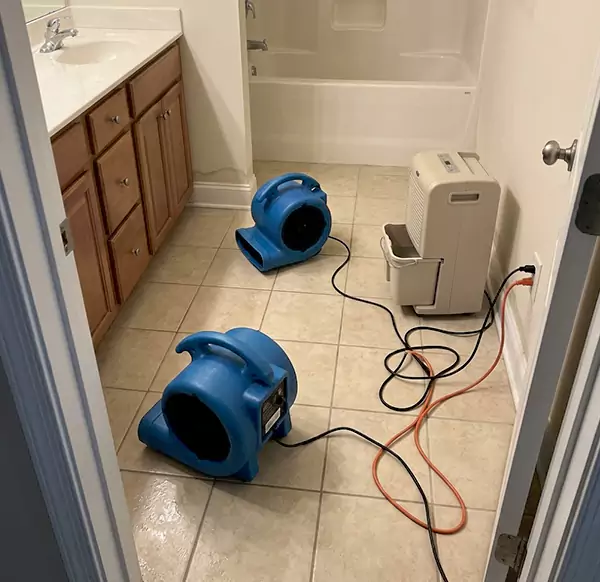 Why Homeowners & Businesses Choose Boynton Beach Water Damage Pro for Flooded Bathroom Services in Boynton Beach, FL?